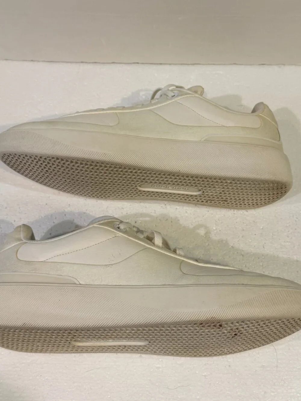 Lululemon Cityverse Sneakers Men's Size 10.5 Triple White Low Top Casual Shoes